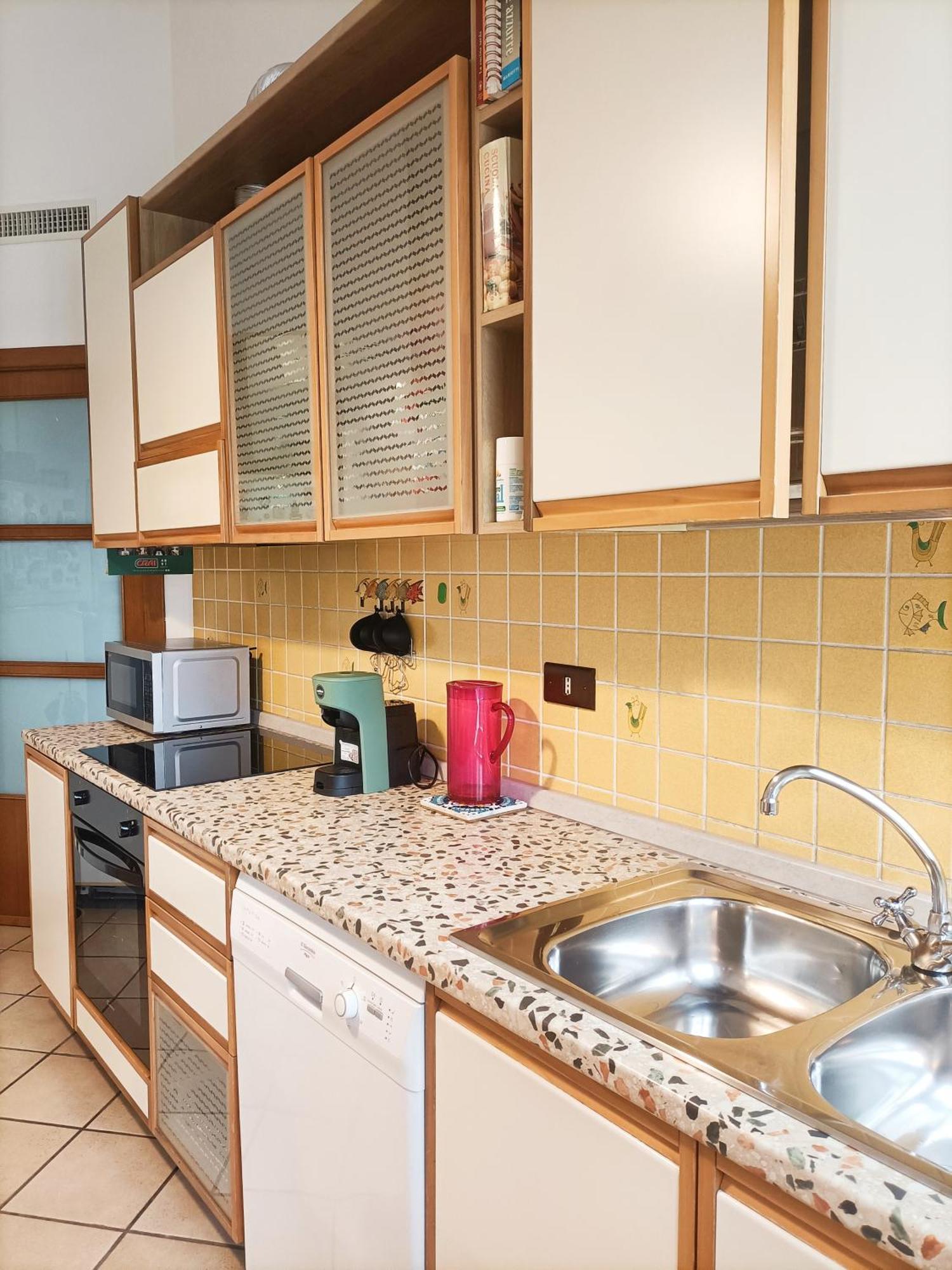 Bright Port View Apartment- Free Parking Cagliari Bagian luar foto