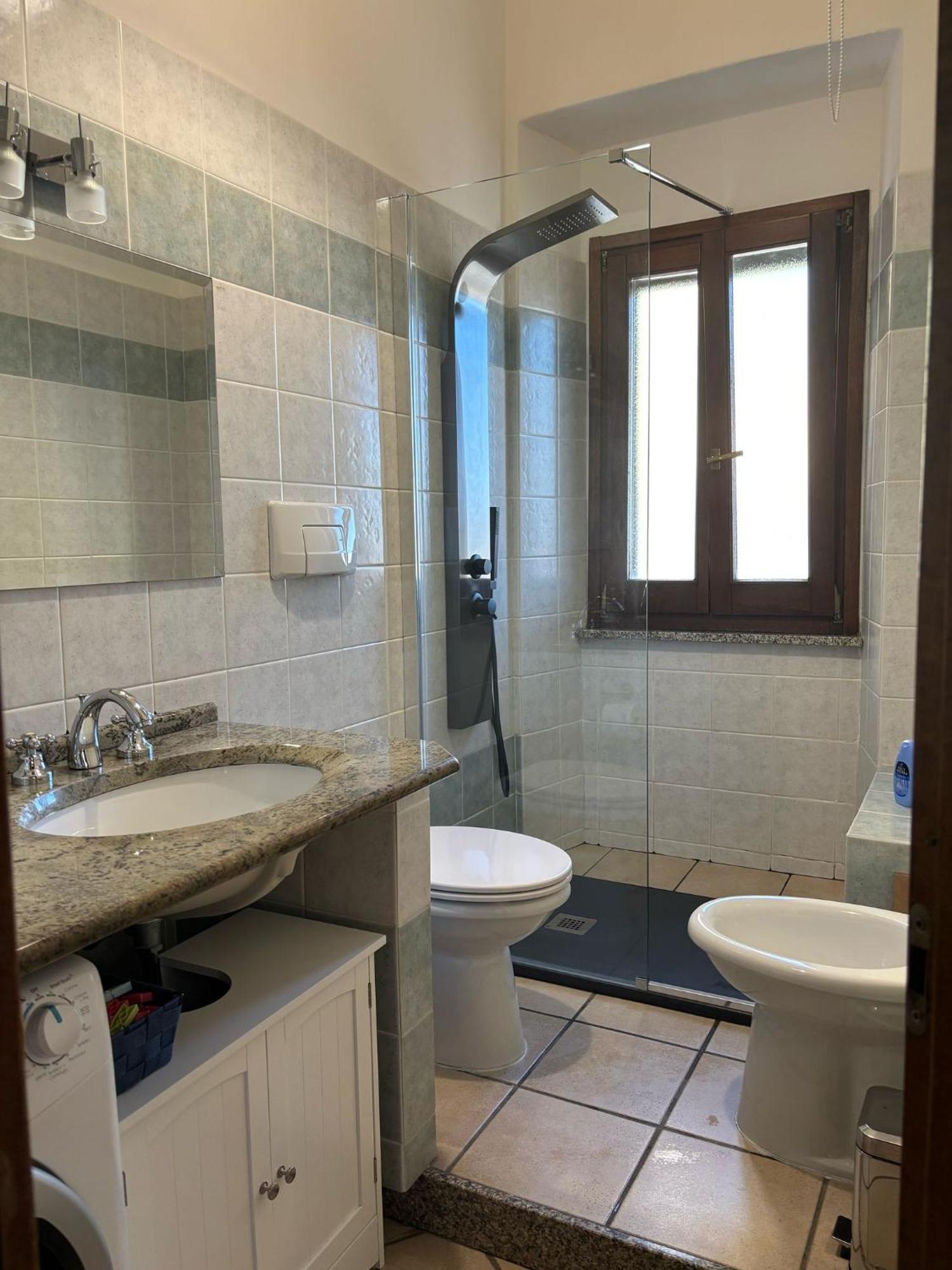 Bright Port View Apartment- Free Parking Cagliari Bagian luar foto